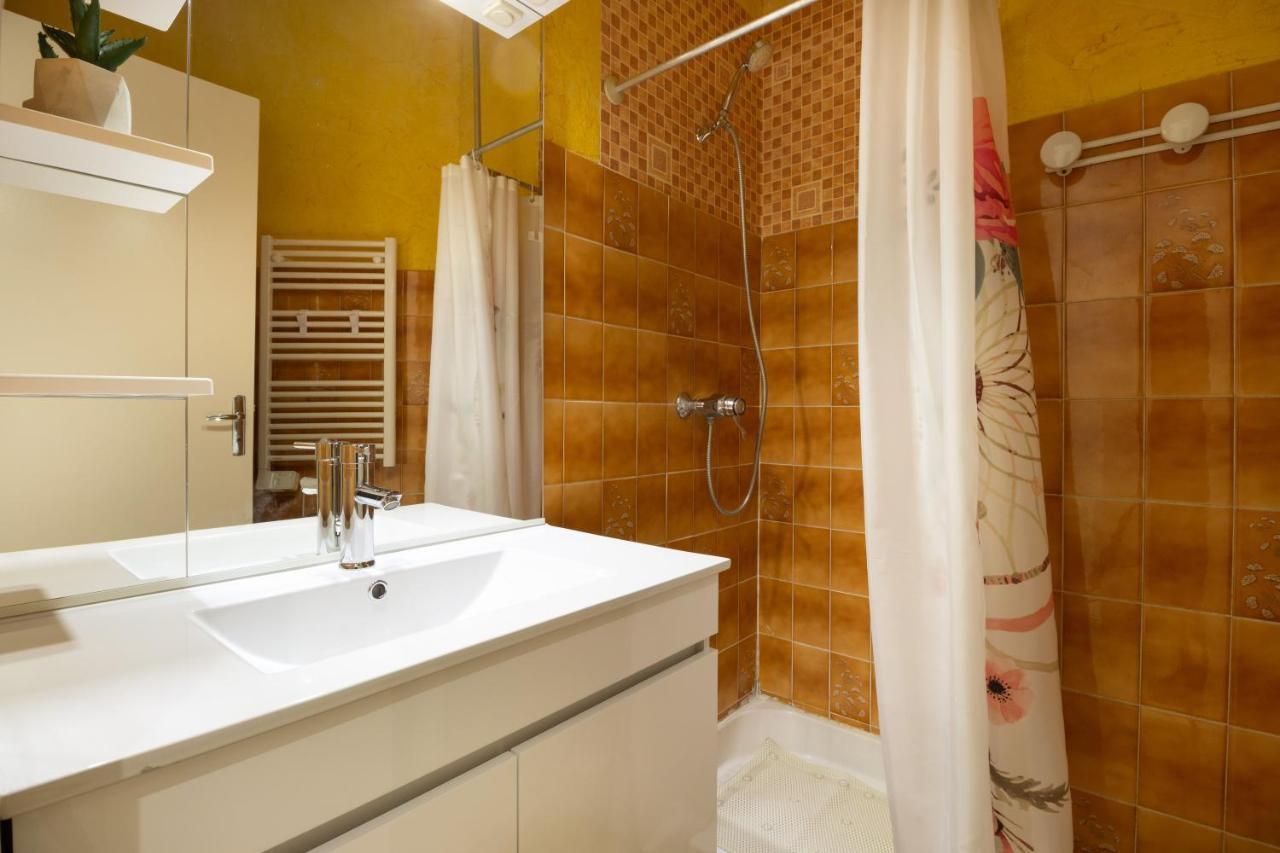 Studio Place Foch โรเดซ ภายนอก รูปภาพ